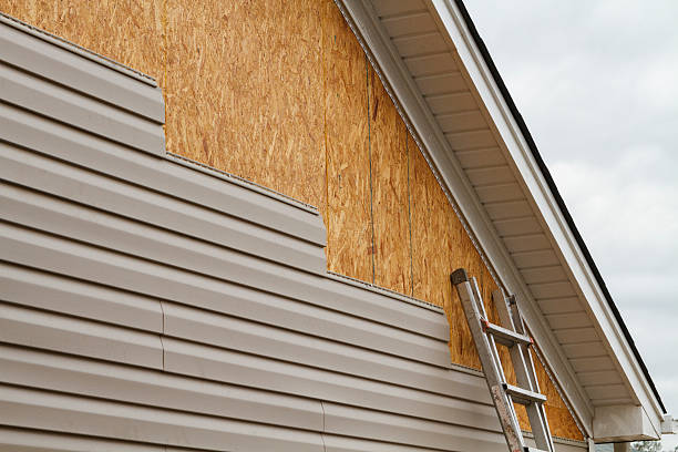 24/7 Emergency Vinyl Siding experts in Oak Ridge, NC